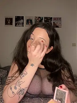 milkyhonybaby online show from October 2025 08:54:02 PM