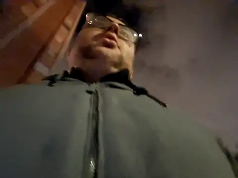 Javier bear online show from February 2025 10:21:02 PM