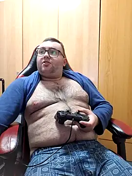 Javier bear online show from March 2025 10:10:01 PM