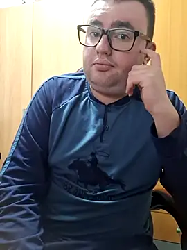 Javier bear online show from March 2025 09:53:02 PM