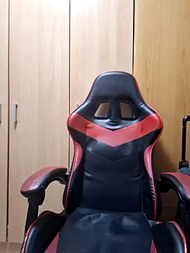 Javier bear online show from October 2025 08:55:02 PM