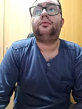 Javier bear online show from November 2025 10:48:02 PM