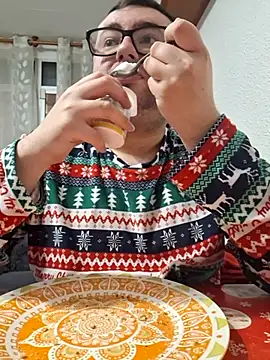 Javier bear online show from February 2026 11:01:02 PM