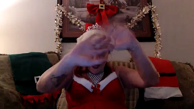 LexxiLeeds online show from December 2024 12:05:02 AM