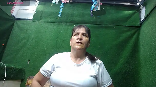 Snapshot of karito_mature17 chatting on December 2024 07:05:01 PM karito mature17 online show from December 2024 07:05:01 PM