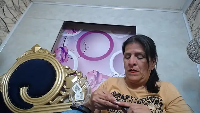 Snapshot of karito_mature17 chatting on October 2025 11:21:01 AM karito mature17 online show from October 2025 11:21:01 AM