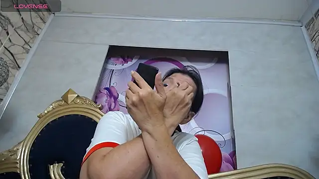 Snapshot of karito_mature17 chatting on November 2025 11:10:02 AM karito mature17 online show from November 2025 11:10:02 AM