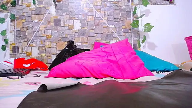 MaidenGame online show from October 2025 03:46:02 PM