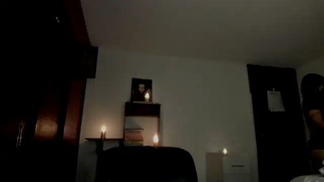 Snapshot of Lucyerobbie chatting on April 2026 02:47:01 AM Lucyerobbie online show from April 2026 02:47:01 AM