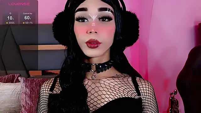 Snapshot of kimMaddiee chatting on December 2024 08:53:01 PM kimMaddiee online show from December 2024 08:53:01 PM