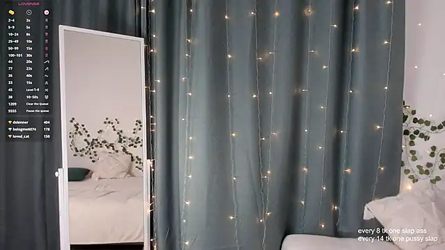 Snapshot of MaryLepson chatting on January 2025 01:52:01 PM MaryLepson online show from January 2025 01:52:01 PM