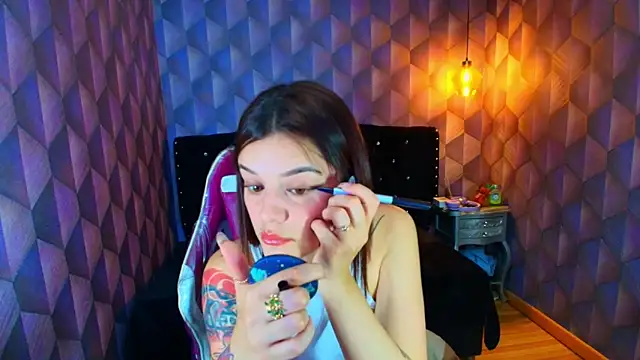 LiaHarryis online show from April 2026 05:54:02 PM