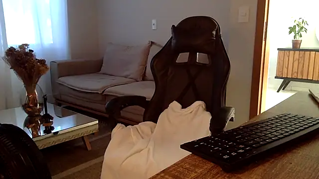 Snapshot of Smoker_Ginger chatting on March 2026 11:36:01 AM Smoker Ginger online show from March 2026 11:36:01 AM