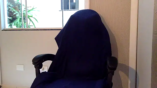 Snapshot of Smoker_Ginger chatting on April 2026 11:37:02 AM Smoker Ginger online show from April 2026 11:37:02 AM