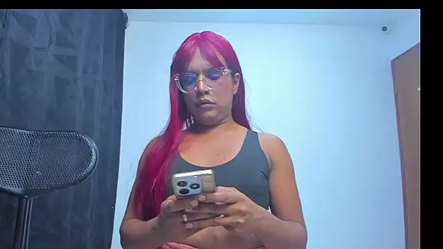 Snapshot of monsterdick_22cm chatting on February 2025 01:44:02 AM monsterdick 22cm online show from February 2025 01:44:02 AM