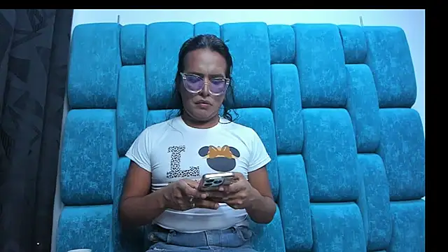 Snapshot of monsterdick_22cm chatting on March 2025 01:06:01 AM monsterdick 22cm online show from March 2025 01:06:01 AM