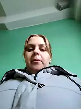 Lady nice cat online show from February 2025 09:59:02 AM