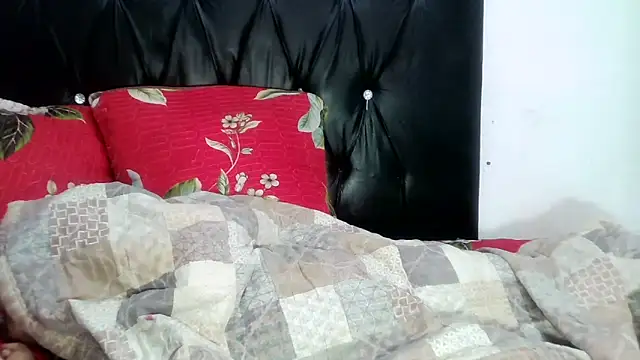 Hotxchickk online show from March 2025 10:53:02 PM