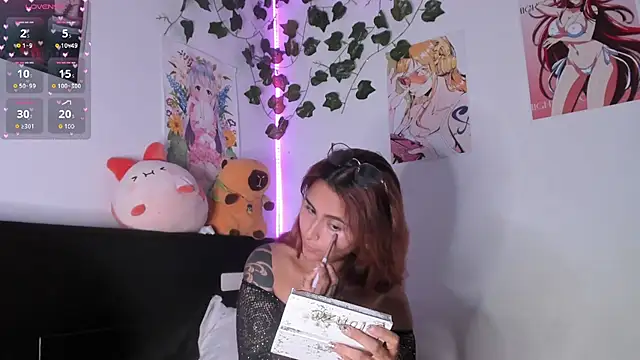 Violette-Ramirez01 online show from December 2024 09:24:01 PM