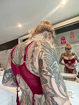 Stella-Kink online show from April 2026 10:13:01 AM