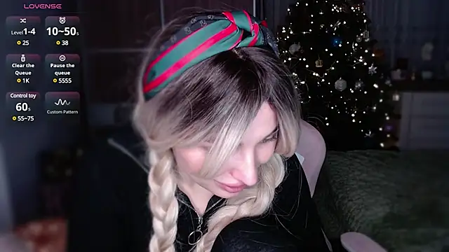 Snapshot of Yoda21 chatting on January 2025 06:03:02 PM Yoda21 online show from January 2025 06:03:02 PM