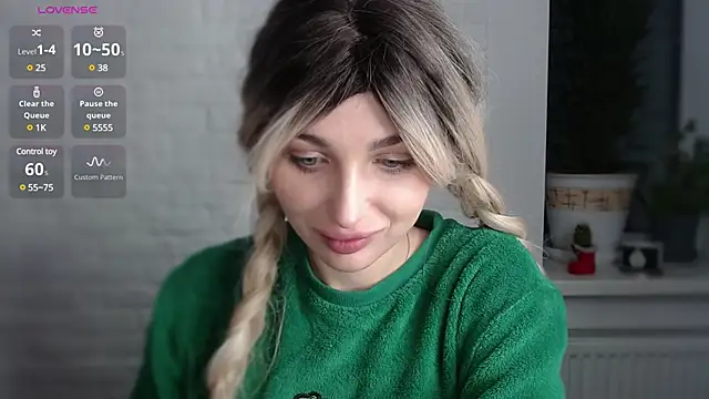 Snapshot of Yoda21 chatting on January 2025 05:55:01 PM Yoda21 online show from January 2025 05:55:01 PM