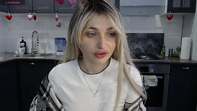 Snapshot of Yoda21 chatting on February 2025 02:09:02 PM Yoda21 online show from February 2025 02:09:02 PM