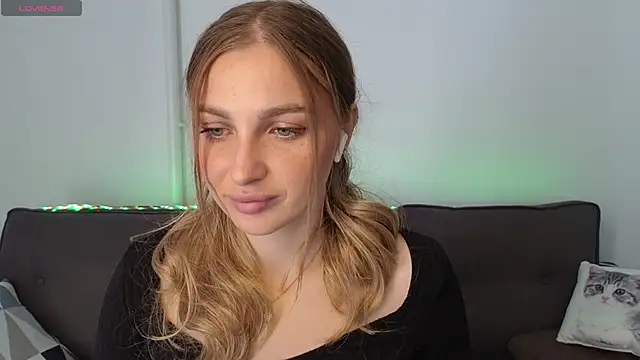 Snapshot of Yoda21 chatting on September 2025 10:41:01 AM Yoda21 online show from September 2025 10:41:01 AM