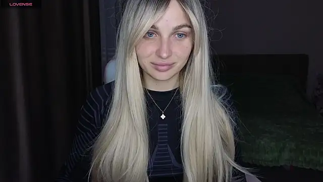 Snapshot of Yoda21 chatting on November 2025 06:08:01 PM Yoda21 online show from November 2025 06:08:01 PM