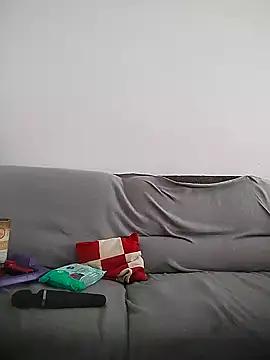 Snapshot of LauraBaby chatting on September 2025 07:54:01 AM LauraBaby online show from September 2025 07:54:01 AM