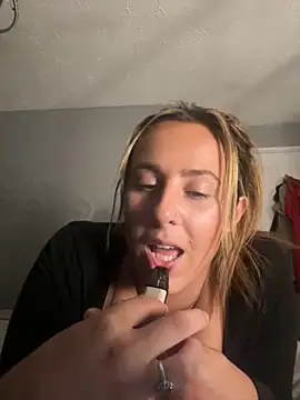 Miss emilee online show from September 2025 06:51:01 PM