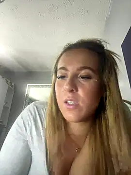 Miss emilee online show from September 2025 08:22:01 PM