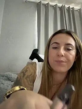 Miss emilee online show from October 2025 02:20:01 PM