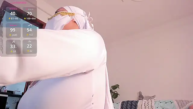 Amina hafsa online show from September 2025 09:05:02 PM