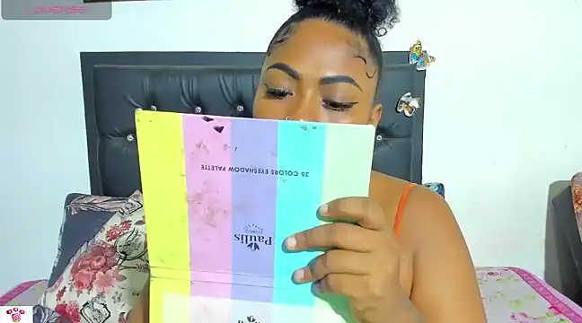 miss-jackson1 online show from December 2024 10:33:02 AM