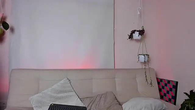 roselinedior online show from January 2025 12:59:01 PM