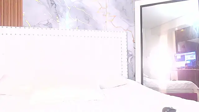 daddyissuesss  online show from December 2024 05:40:02 PM