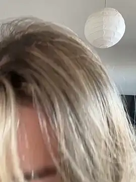 curvyflawless online show from January 2025 09:08:02 AM