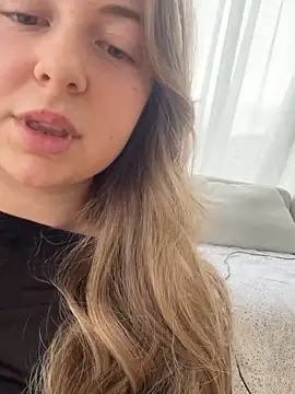 curvyflawless online show from February 2025 10:00:02 AM