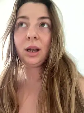 curvyflawless online show from February 2025 12:39:02 PM