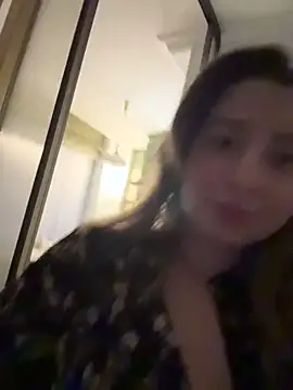 Snapshot of curvyflawless chatting on April 2026 03:57:01 PM curvyflawless online show from April 2026 03:57:01 PM