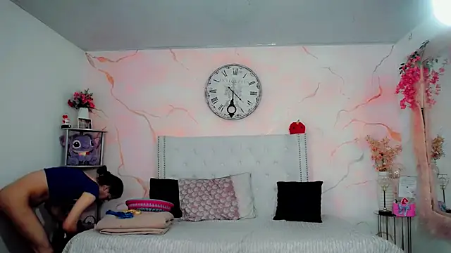 maria camilacms online show from March 2026 06:01:01 PM