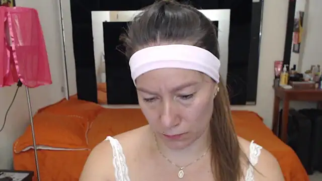 CATRINA-83 online show from October 2025 11:52:02 AM