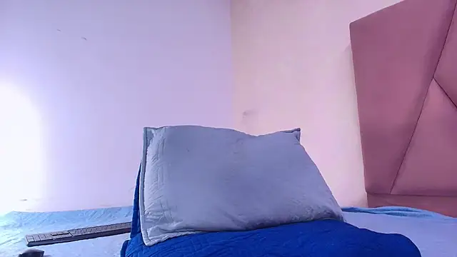 arl chloee online show from September 2025 03:08:02 AM