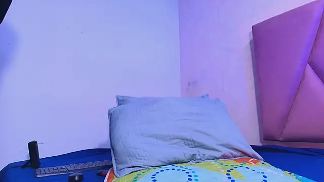 arl chloee online show from October 2025 03:10:02 AM