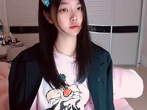 -Lucky Girl online show from February 2025 01:56:01 AM