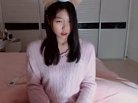 -Lucky Girl online show from February 2025 02:18:01 AM