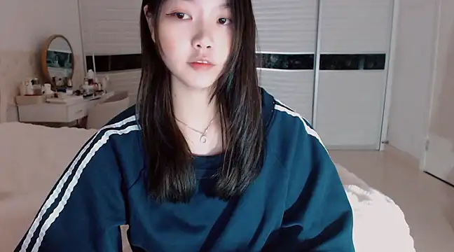 -Lucky Girl online show from March 2025 01:04:02 AM