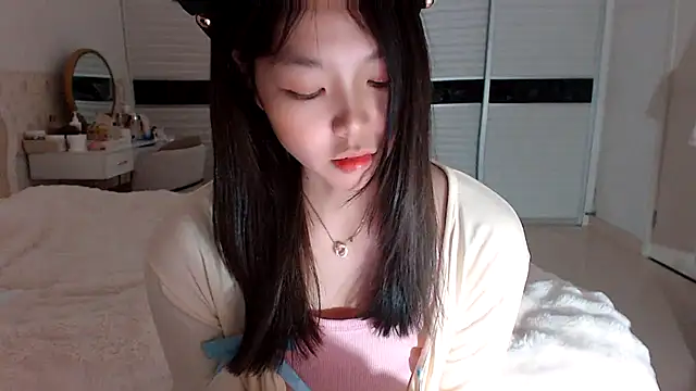 -Lucky Girl online show from March 2025 12:12:01 PM