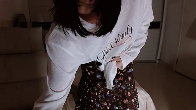 -Lucky Girl online show from September 2025 02:49:02 PM